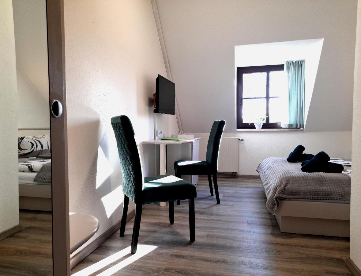 Hotel Zum Postkutscher Отель Котбус